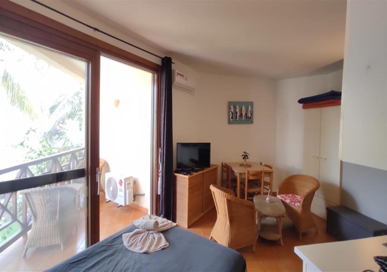Adults Only Beachfront 1 Bed Studio Apartment In Porto Antigo 2 Santa Maria Sal With Pool Free Wifi & Aircon Ideal Long Stays מראה חיצוני תמונה